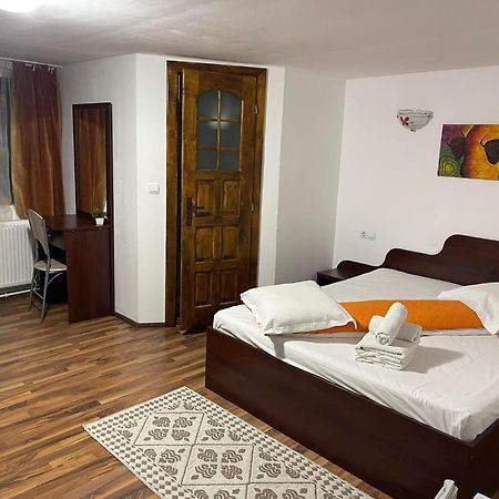 Hotel Casa Maria Moieciu C à Moeciu De Sus Extérieur photo